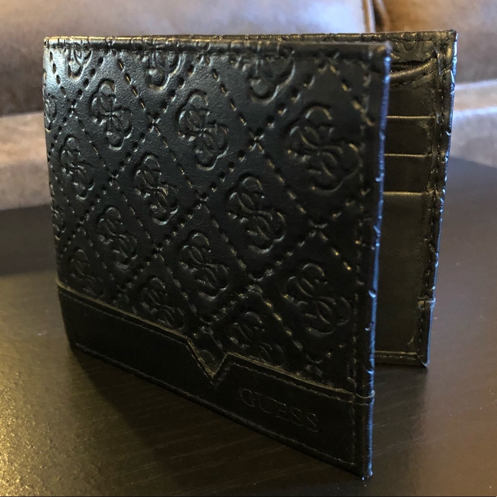 Guess Wallet